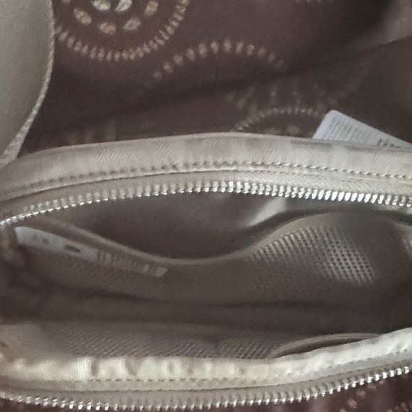 👜 Lululemon Everywhere Belt Bag – L Monogram Jacquard NWT - Picture 5 of 9